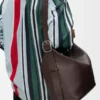 Esnek Damarlı Dana Derisinden Büyük Loop Hobo Esnek Damarlı Dana Derisinden Büyük Loop Hobo