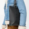 Esnek Damarlı Dana Derisinden Loop Zipped Tote çantası Esnek Damarlı Dana Derisinden Loop Zipped Tote çantası
