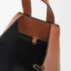Klasik Dana Derisinden Hammock Compact Çanta Klasik Dana Derisinden Hammock Compact Çanta
