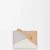 Klasik Dana Derisinden Puzzle Kompakt Cüzdan Klasik Dana Derisinden Puzzle Kompakt Cüzdan