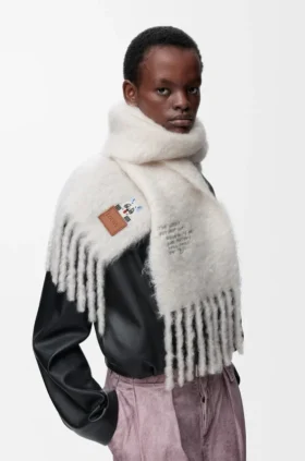 Mohair ve Yün Karışımından Üretilmiş Eşarp