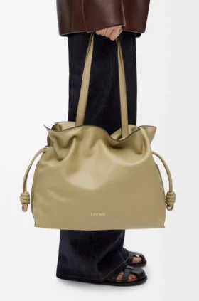 Nappa Dana Derisinden Büyük Flamenco Clutch