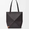Nappa Dana Derisinden Futurist Cat Orta Boy Puzzle Fold Tote çantası Nappa Dana Derisinden Futurist Cat Orta Boy Puzzle Fold Tote çantası