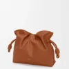 Nappa Dana Derisinden Orta Boy Flamenco Clutch Nappa Dana Derisinden Orta Boy Flamenco Clutch