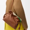 Nappa Dana Derisinden Orta Boy Katmanlı Flamenco Clutch Nappa Dana Derisinden Orta Boy Katmanlı Flamenco Clutch