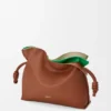 Nappa Dana Derisinden Orta Boy Katmanlı Flamenco Clutch Nappa Dana Derisinden Orta Boy Katmanlı Flamenco Clutch