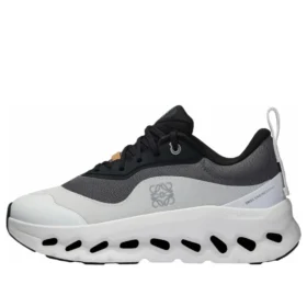 On Running X Loewe Cloudtilt 2 “Siyah Beyaz” 3We10873509