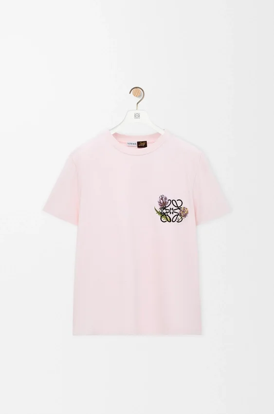 Pamuktan Üretilmiş Normal Kesim Gömlek Pamuktan Üretilmiş Normal Kesim Gömlek