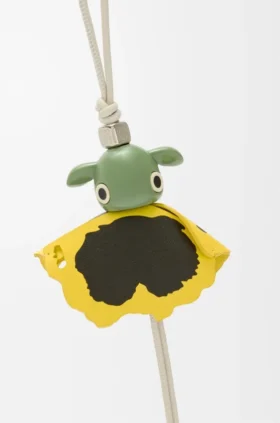 pansy puzz charm 2 280x423 - Pansy Puzz Charm