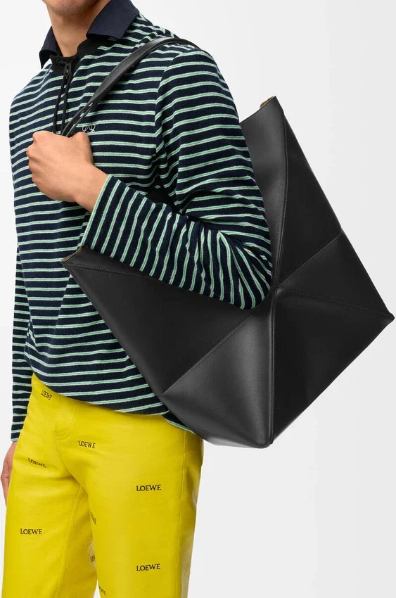 Parlak Dana Derisi XL Puzzle Fold Tote çantası Parlak Dana Derisi XL Puzzle Fold Tote çantası
