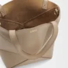 Parlak Dana Derisinden Mini Puzzle Fold Tote Parlak Dana Derisinden Mini Puzzle Fold Tote