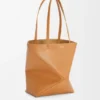 Parlak Dana Derisinden Orta Boy Puzzle Fold Tote çantası Parlak Dana Derisinden Orta Boy Puzzle Fold Tote çantası