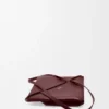 Parlak Dana Derisinden Orta Boy Puzzle Fold Tote çantası Parlak Dana Derisinden Orta Boy Puzzle Fold Tote çantası
