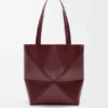 Parlak Dana Derisinden Orta Boy Puzzle Fold Tote çantası Parlak Dana Derisinden Orta Boy Puzzle Fold Tote çantası