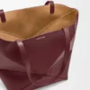 Parlak Dana Derisinden Orta Boy Puzzle Fold Tote çantası Parlak Dana Derisinden Orta Boy Puzzle Fold Tote çantası
