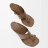 Parlak Pürüzsüz Dana Derisinden Toggle Sandalet Parlak Pürüzsüz Dana Derisinden Toggle Sandalet