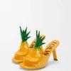 PVC’den yapılmış Petal Ananas Sandalet PVC’den yapılmış Petal Ananas Sandalet
