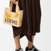 Rafya’dan Küçük Loewe Font Tote Rafya’dan Küçük Loewe Font Tote