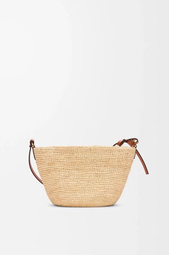 Rafya ve Dana Derisinden Slit Pochette Çanta Rafya ve Dana Derisinden Slit Pochette Çanta