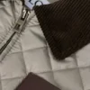 Teknik Kumaştan Kısa Ceket Teknik Kumaştan Kısa Ceket