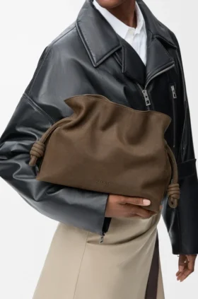 Tırtıklı Nubuk Deriden Orta Boy Flamenco Clutch