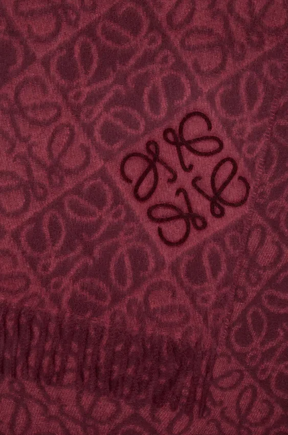 Yün ve Kaşmirden Anagram Desenli Eşarp Yün ve Kaşmirden Anagram Desenli Eşarp