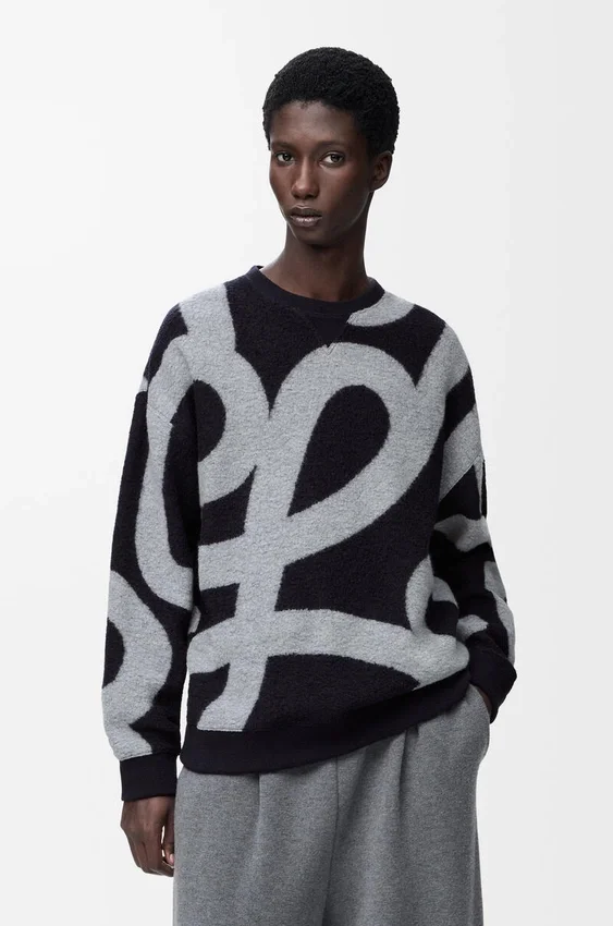 Yün ve Pamuktan Üretilmiş Sweatshirt Yün ve Pamuktan Üretilmiş Sweatshirt