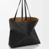 Yumuşak Damarlı Dana Derisinden Büyük Yatay Puzzle Fold Tote Çantası Yumuşak Damarlı Dana Derisinden Büyük Yatay Puzzle Fold Tote Çantası