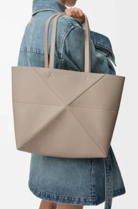 Yumuşak Damarlı Dana Derisinden Orta Boy Yatay Puzzle Fold Tote Çantası