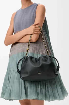 Yumuşak Nappa Kuzu Derisinden Orta Boy Flamenco Purse
